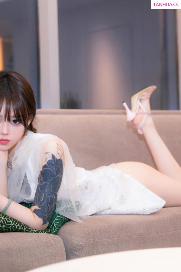 周妍希 奶瓶土肥圆 [XiuRen]高清写真图 2024.06.13 No.8696 奶瓶. 美腿性感第28张图片